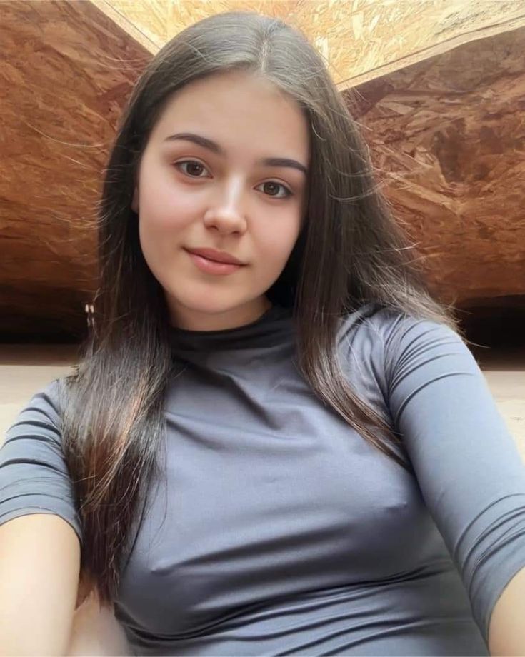 Single Girl WhatsApp Number for Friendship 