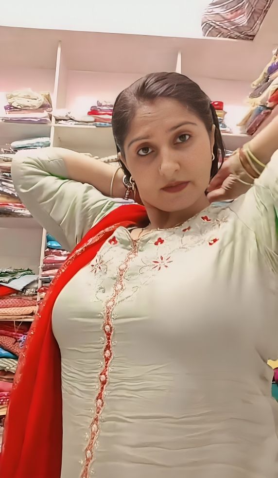 Aunty WhatsApp Number for Friendship in 2025