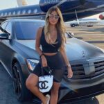 Rich Single Ladies WhatsApp Numbers