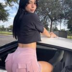 Rich female WhatsApp Numbers